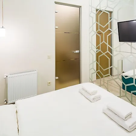 Apartment Leogrand Deluxe On Doroshenka 17 *