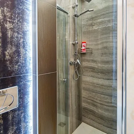 Appartamento Leogrand Deluxe On Doroshenka 17 *
