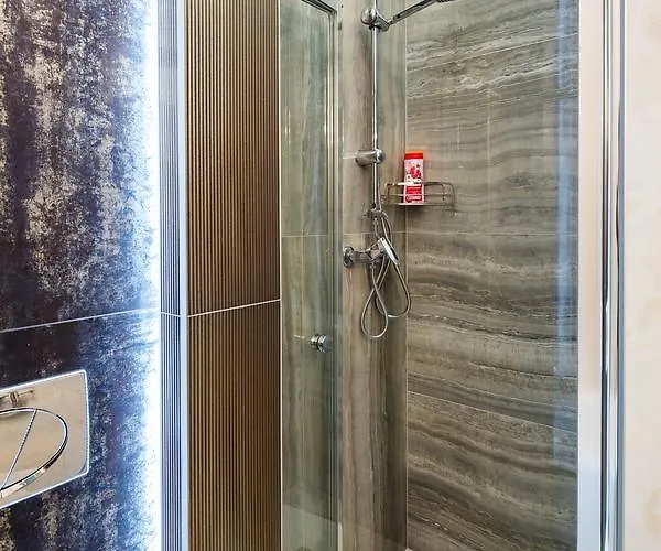 Apartamento Leogrand Deluxe On Doroshenka 17 *