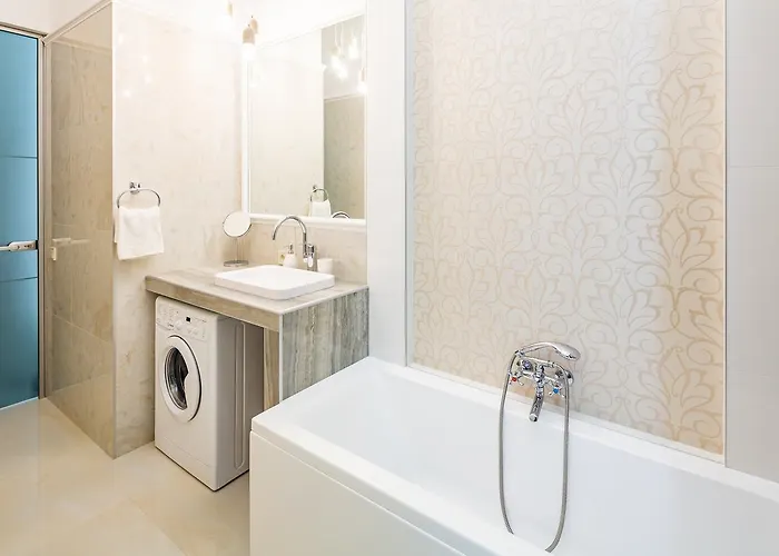 Apartamento Leogrand Deluxe On Doroshenka 17 *